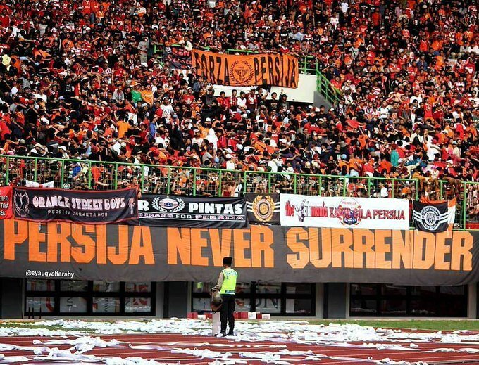 Gua Jakmania! Bukan Aing Jakmania! Ancaman dari Vikings Bobotoh Persib dan Riak Sejarah yang Mengkhianati Jakarta